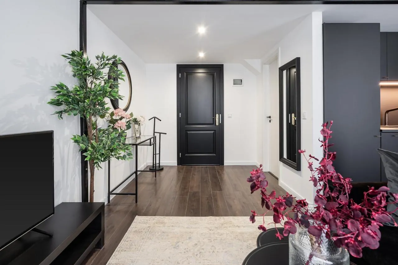 E41 - Trendy Boutique Apartments - Prime Spot By Bqa Budapeşte 0*,  Macaristan