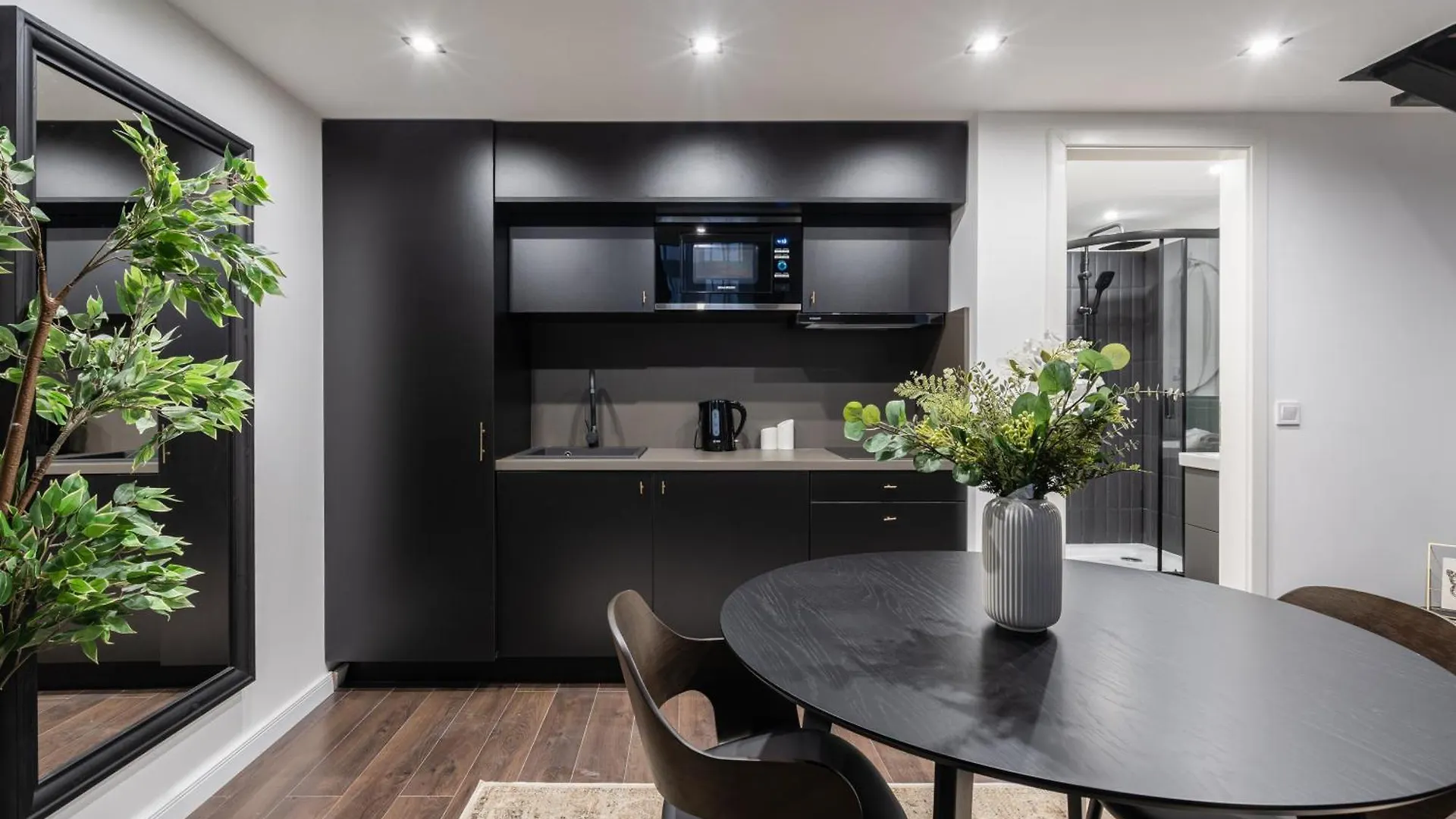 E41 - Trendy Boutique Apartments - Prime Spot By Bqa Budapeşte