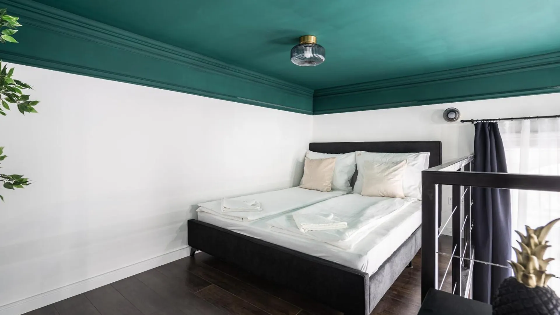E41 - Trendy Boutique Apartments - Prime Spot By Bqa Budapeszt Węgry