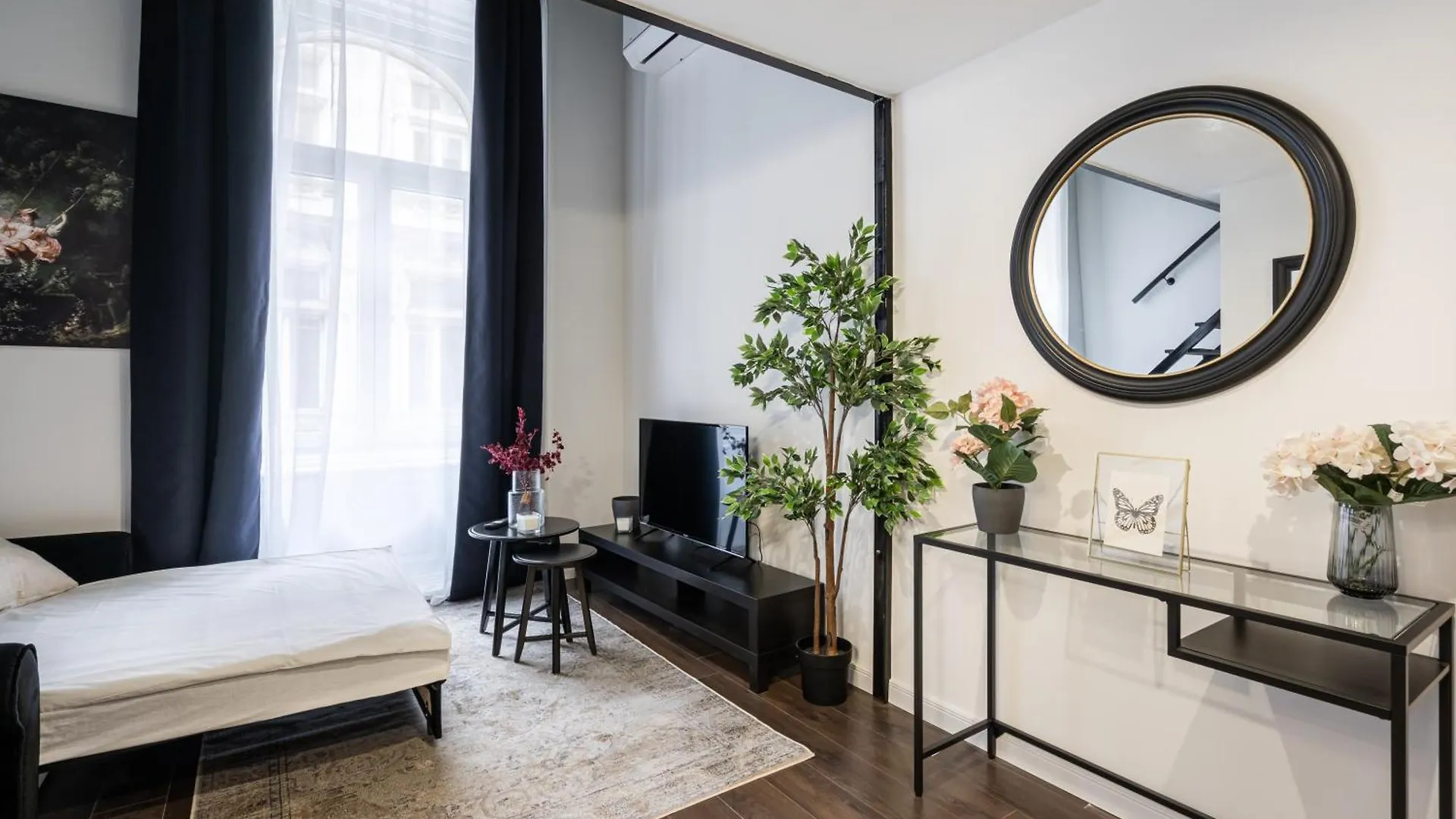 E41 - Trendy Boutique Apartments - Prime Spot By Bqa Βουδαπέστη Ουγγαρία